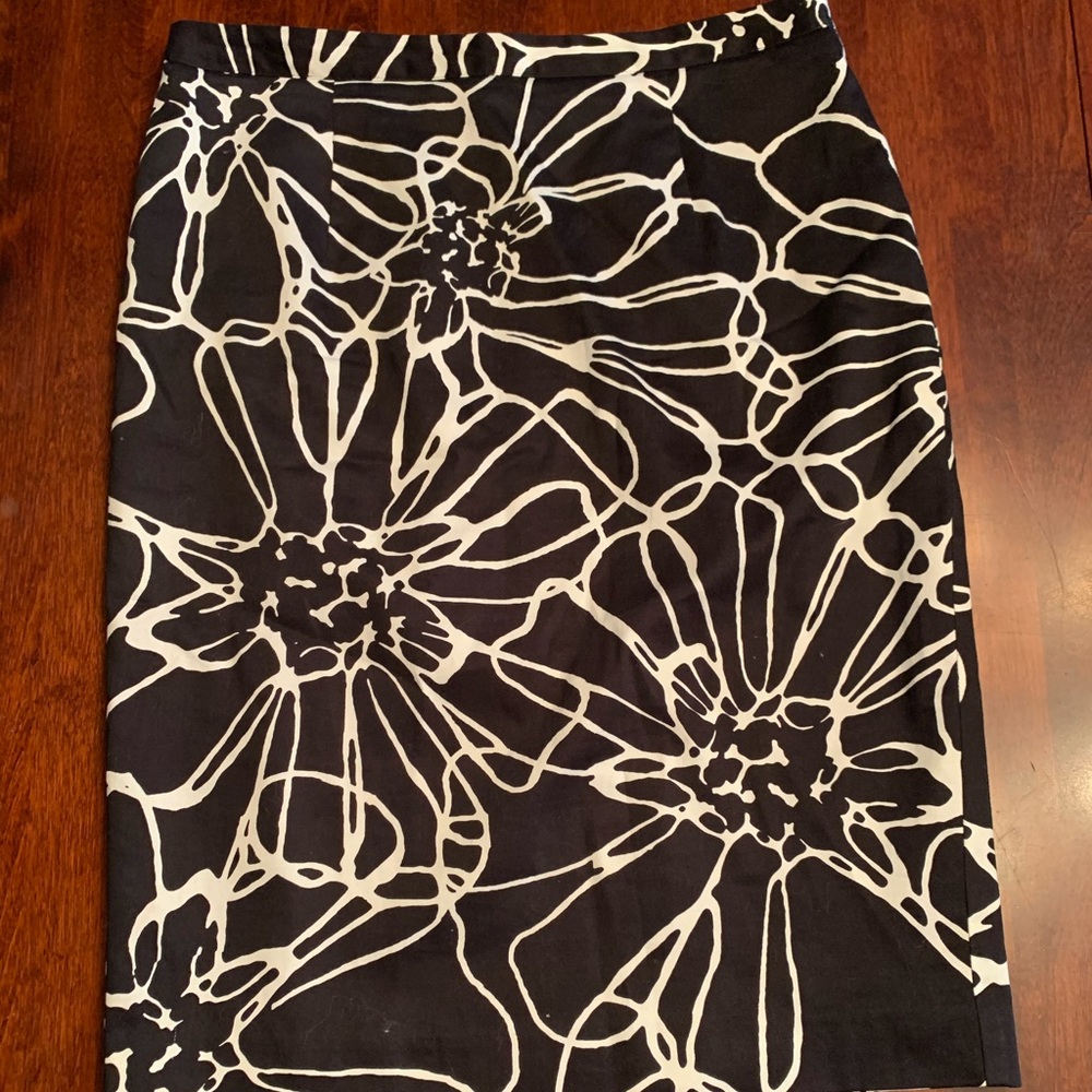 Michael Kors black and white floral skirt